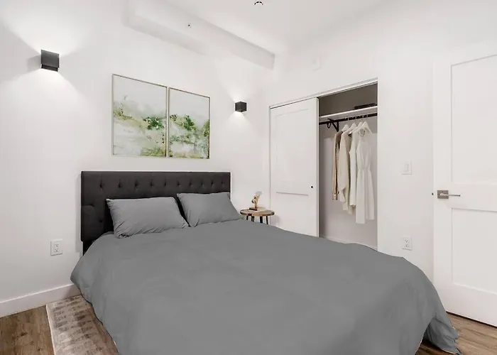 Apartment Designer 1-bed Haven Near Downtown! Pets Welcome! Columbus