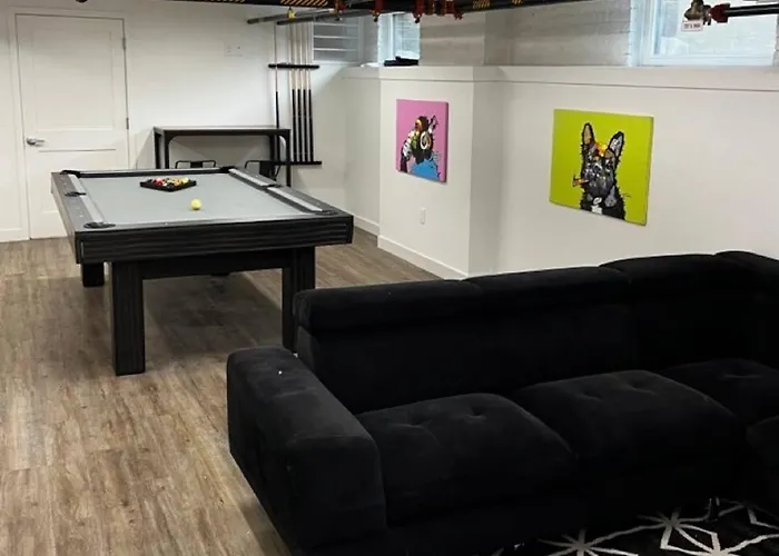 Designer 1-bed Haven Near Downtown! Pets Welcome! * Columbus